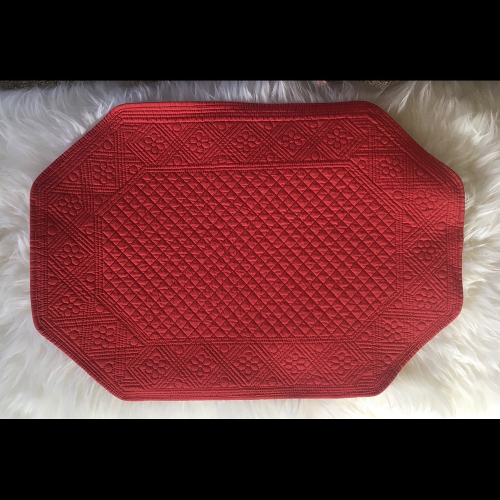 William Sonoma La Fleur Table Runner and 6 Placemats